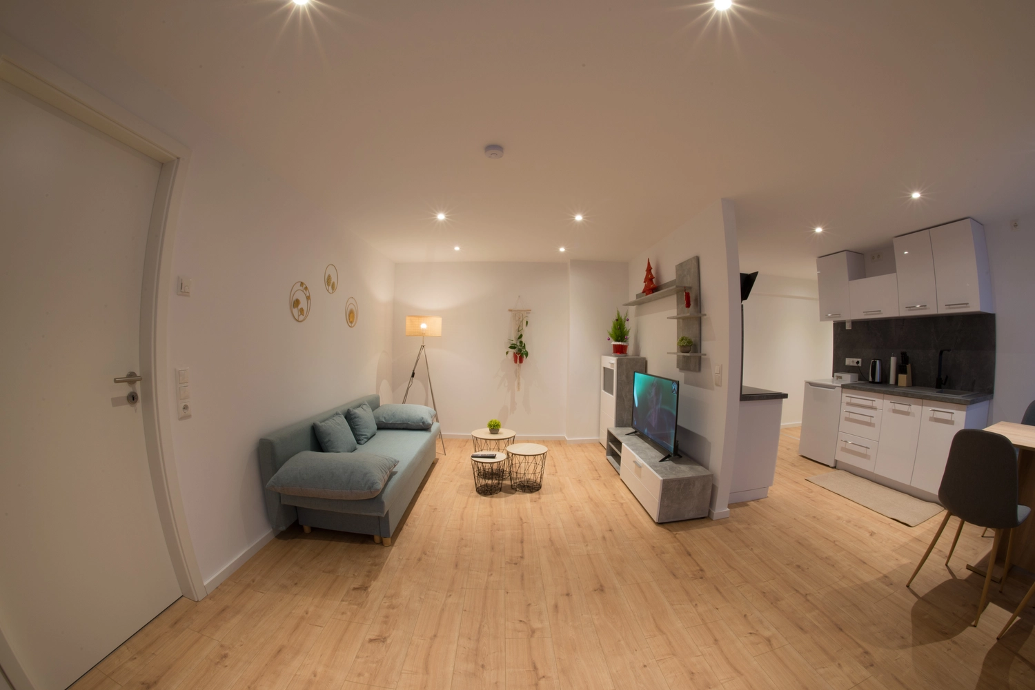 Phuong Loan Nguyen – Ferienwohnung vermietung – Wohnzimmer