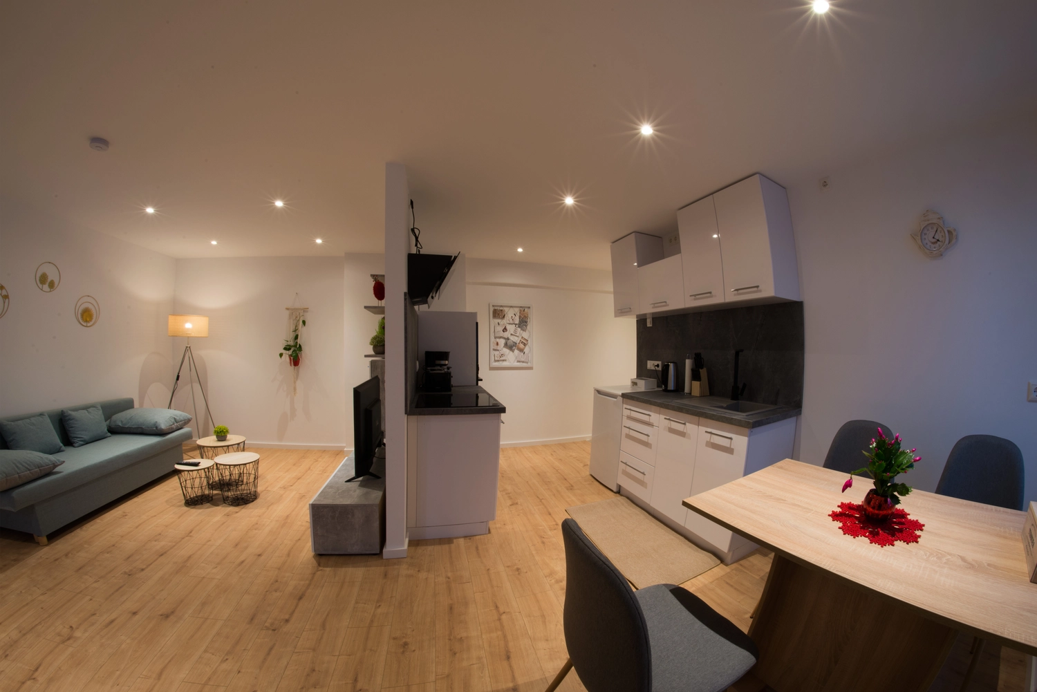 Phuong Loan Nguyen – Ferienwohnung vermietung – Wohnzimmer