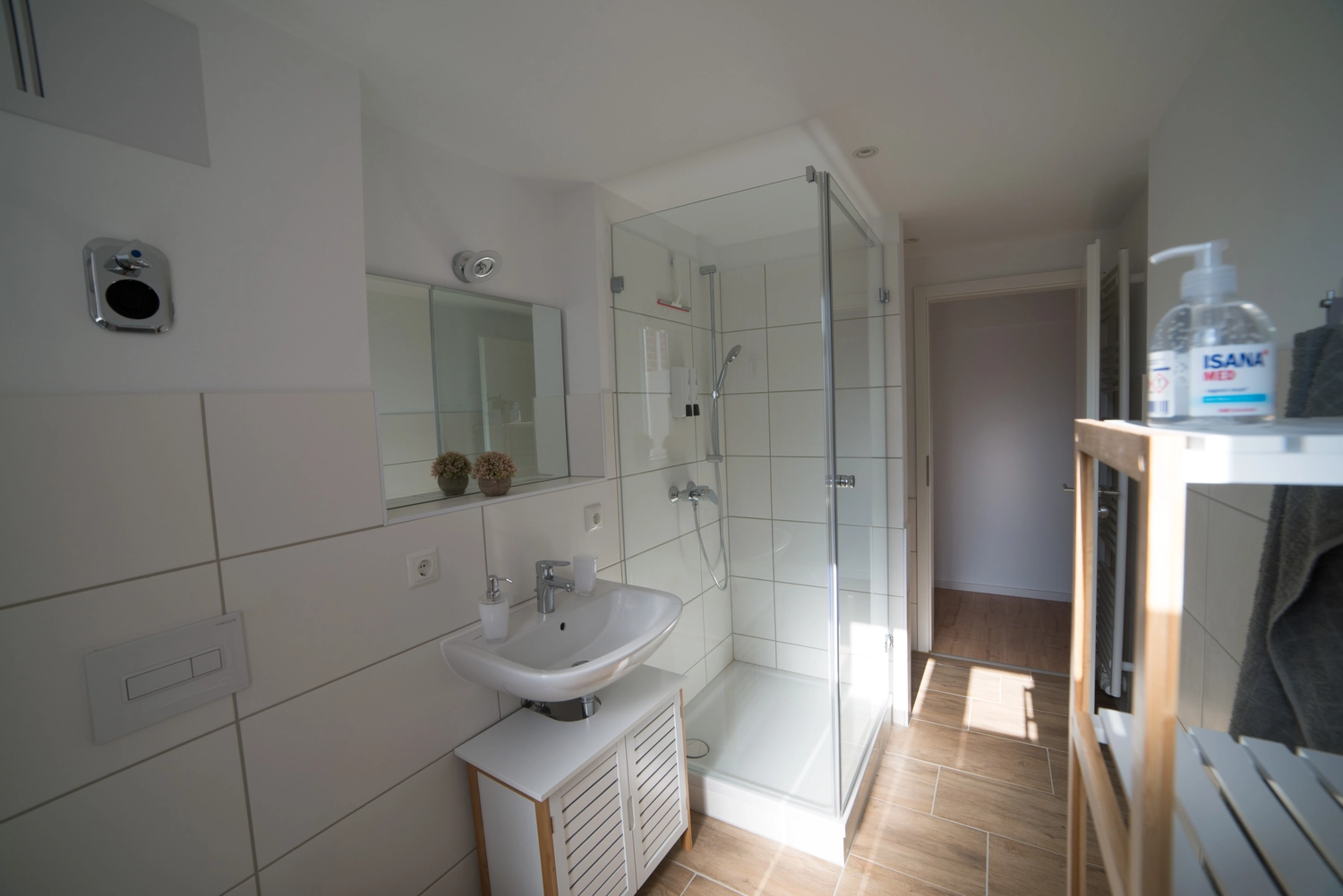 Phuong Loan Nguyen – Ferienwohnung vermietung – Badezimmer