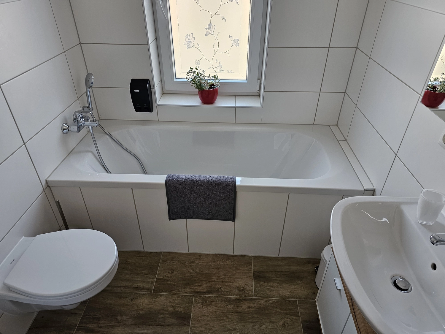 Phuong Loan Nguyen – Ferienwohnung vermietung – Badezimmer