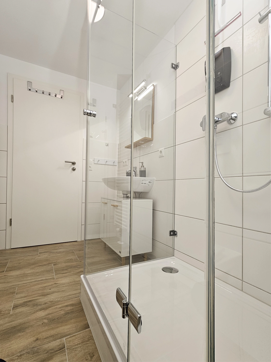 Phuong Loan Nguyen – Ferienwohnung vermietung – Badezimmer
